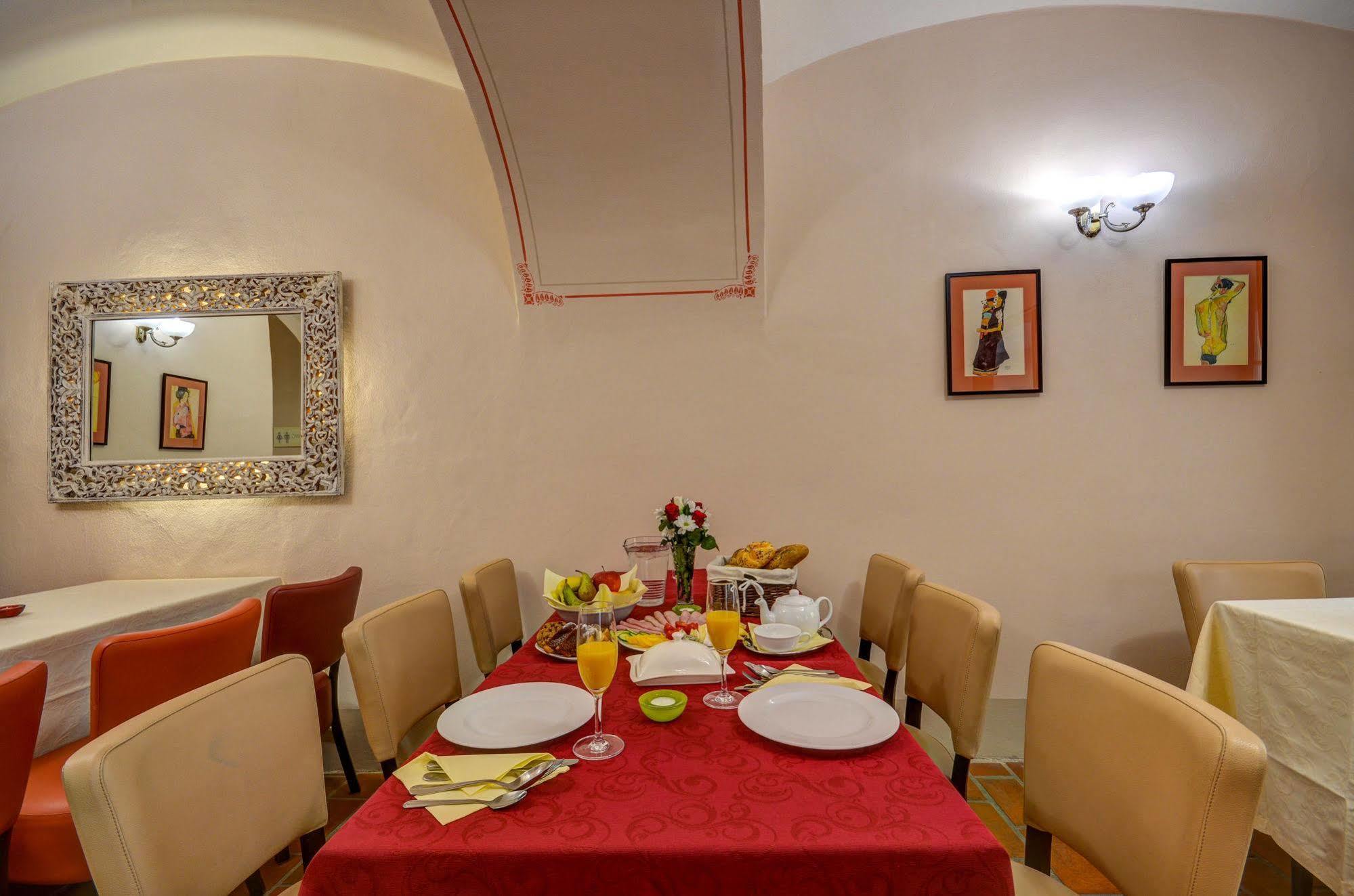 Hotel Edward Kelly Český Krumlov Dış mekan fotoğraf