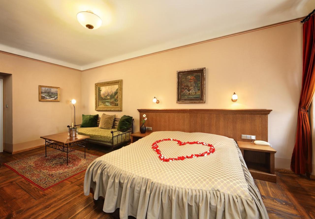 Hotel Edward Kelly Český Krumlov Dış mekan fotoğraf